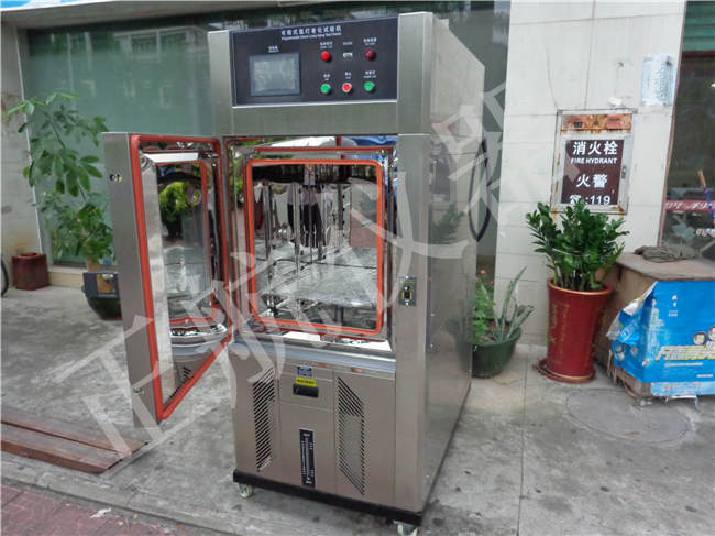 東莞正航儀器氙燈試驗(yàn)箱細(xì)節(jié)圖